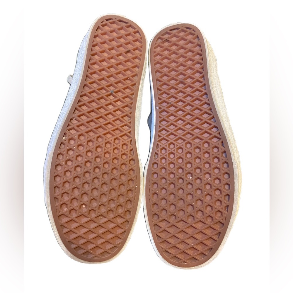 Women’s Vans - Picture 2 of 6